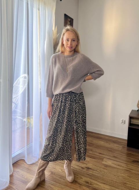 Spódnica z rozcięciem